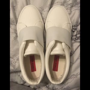 London Rebel Slip On Sneakers